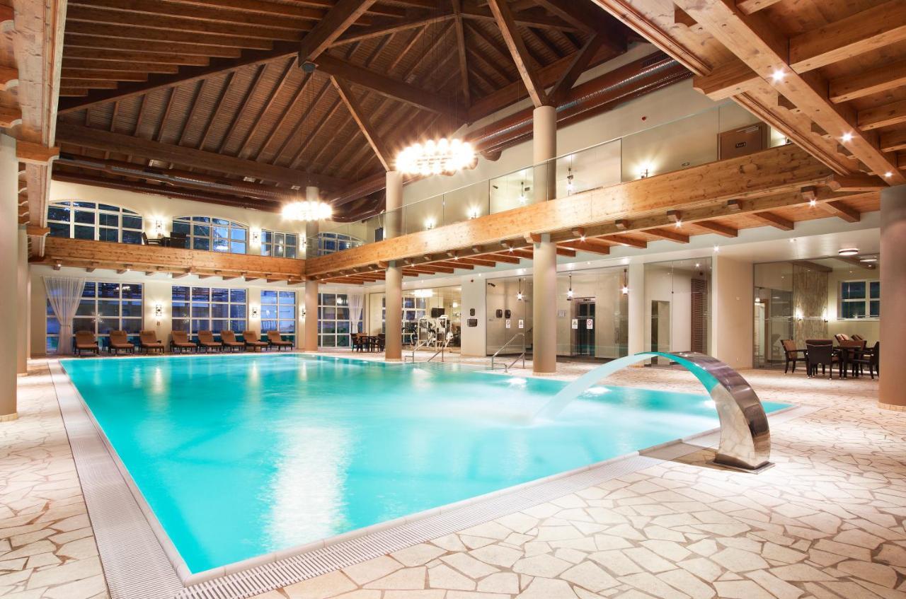 Ana Hotels Sport Пояна Брашов Стая снимка
