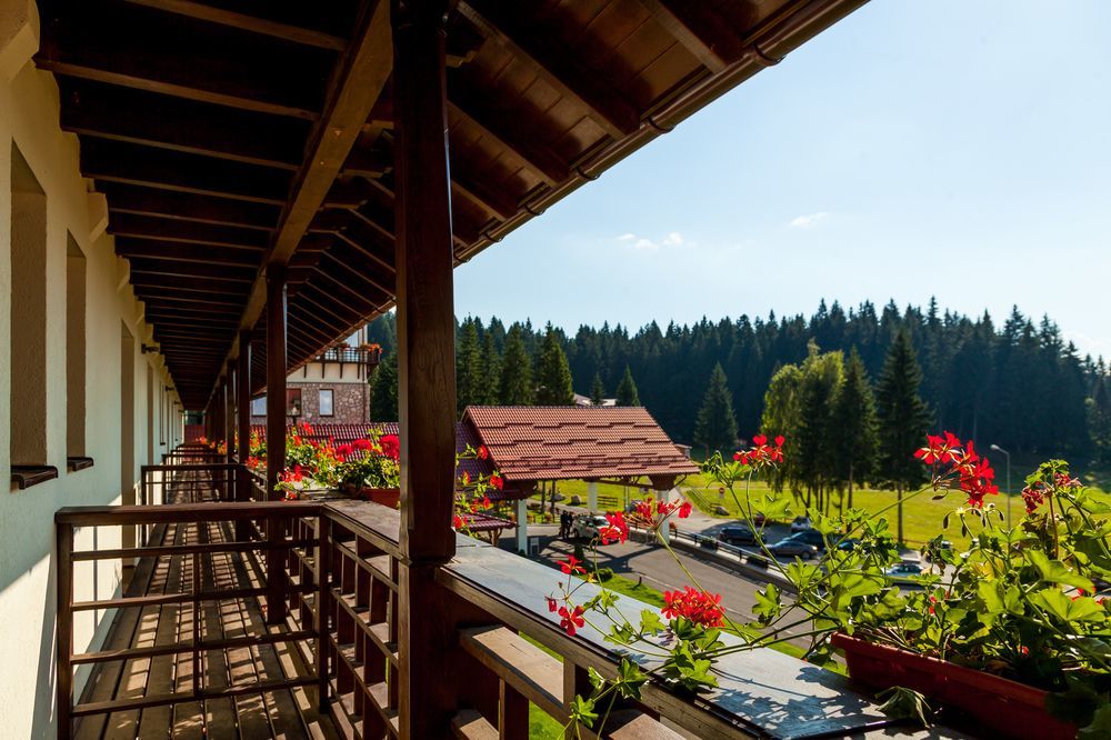 Ana Hotels Sport Пояна Брашов Екстериор снимка