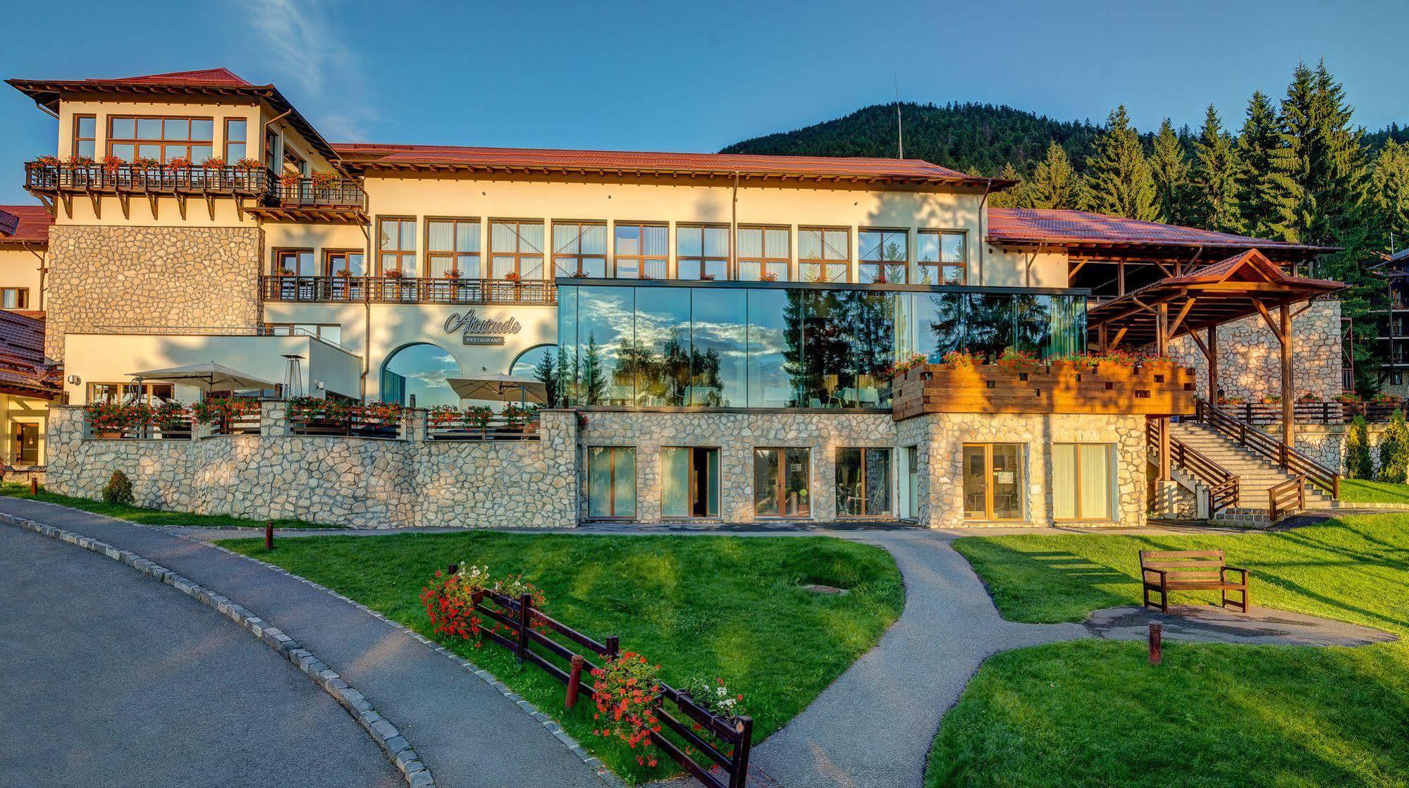 Ana Hotels Sport Пояна Брашов Екстериор снимка